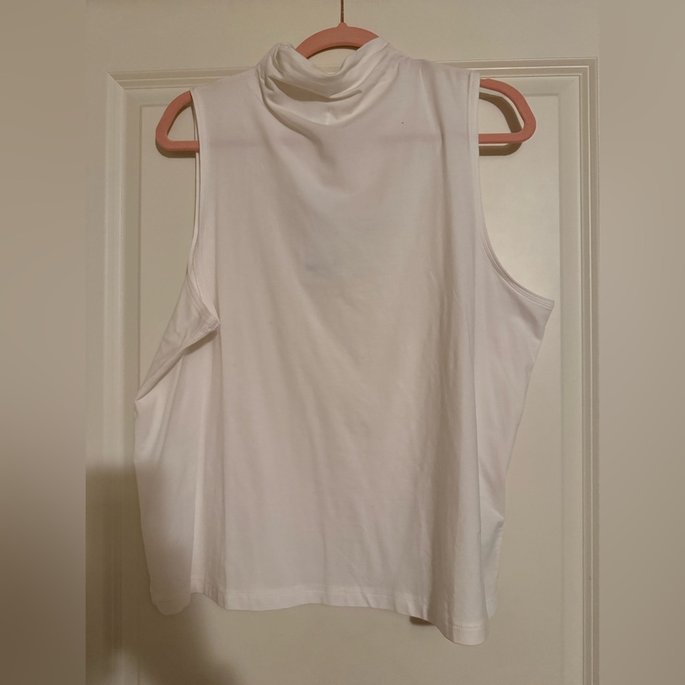 brand New Athleta mock neck tank